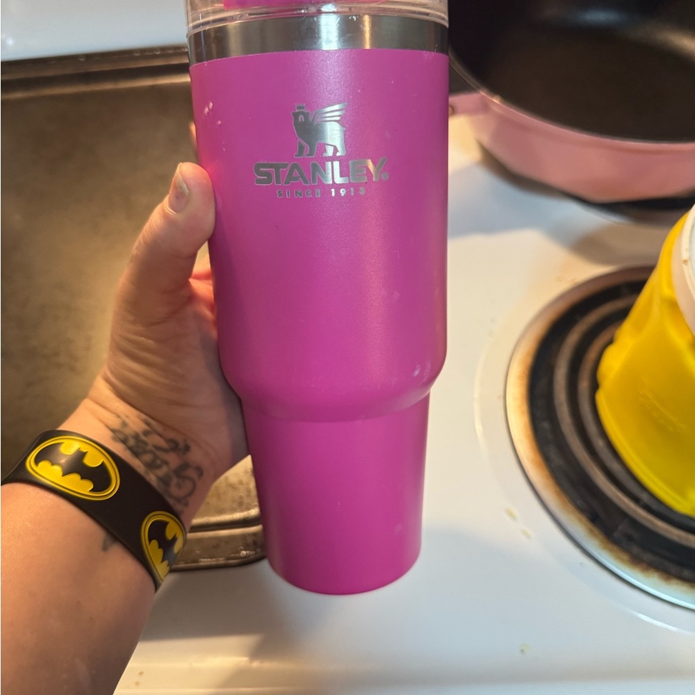HOT PINK STANLEY CUP